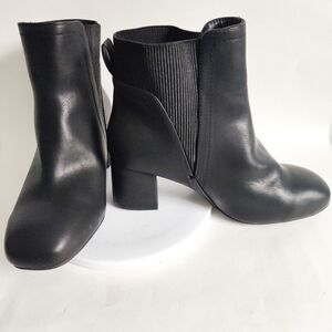 Torrid Faux Leather Vegan Black Chelsea Ankle Boots 2.5" Block Heel 10.5 WW Wide